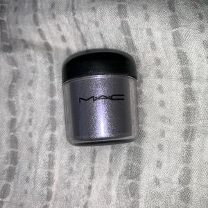 MAC pigment